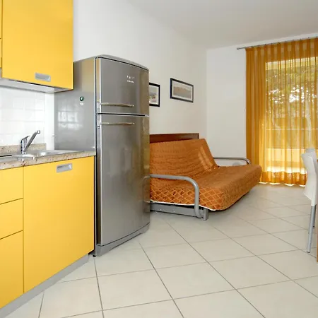 Apartment Discover Tranquility In Our Cozy Flat - Beahost