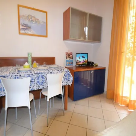 Apartment Discover Tranquility In Our Cozy Flat - Beahost
