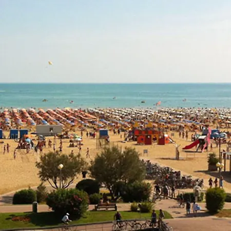 Apartamento Discover Tranquility In Our Cozy Flat Bibione