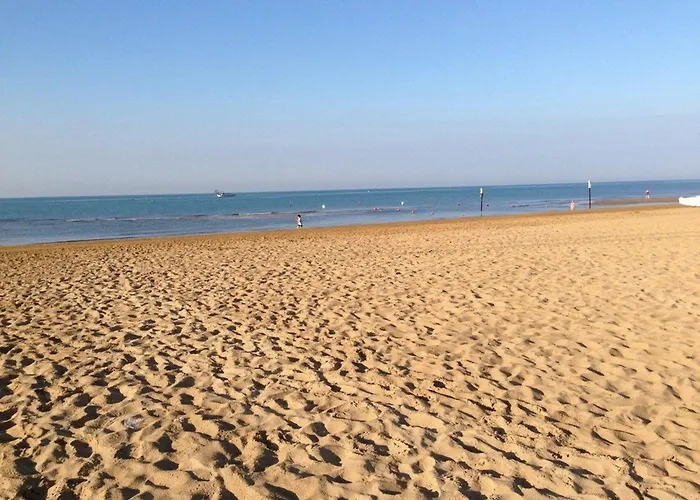 Discover Tranquility In Our Cozy Flat * 比比翁